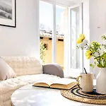 L'écrin D'or - élégant&confortable- Idéalement Situé En Centre-ville - Terrasse - Gare à 5 Min Appartement Valence (Drome)