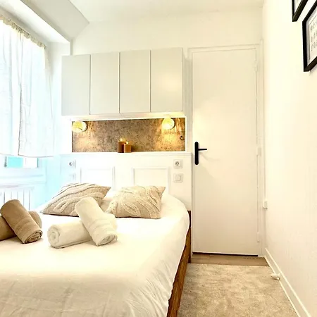 L'ecrin D'or - Elegant & Confortable- Idealement Situe En Centre-ville - Terrasse - Gare A 5 Min