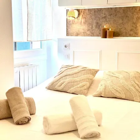 L'ecrin D'or - Elegant & Confortable- Idealement Situe En Centre-ville - Terrasse - Gare A 5 Min Lejlighed