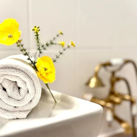 アパート L'ecrin D'or - Elegant & Confortable- Idealement Situe En Centre-ville - Terrasse - Gare A 5 Min