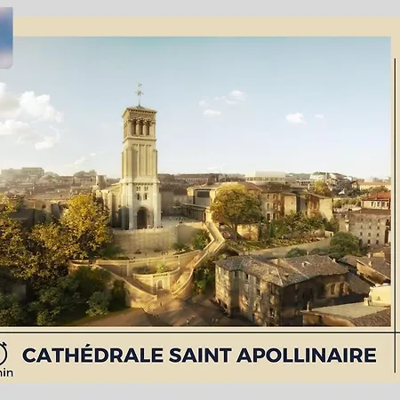 L'ecrin D'or - Elegant & Confortable- Idealement Situe En Centre-ville - Terrasse - Gare A 5 Min